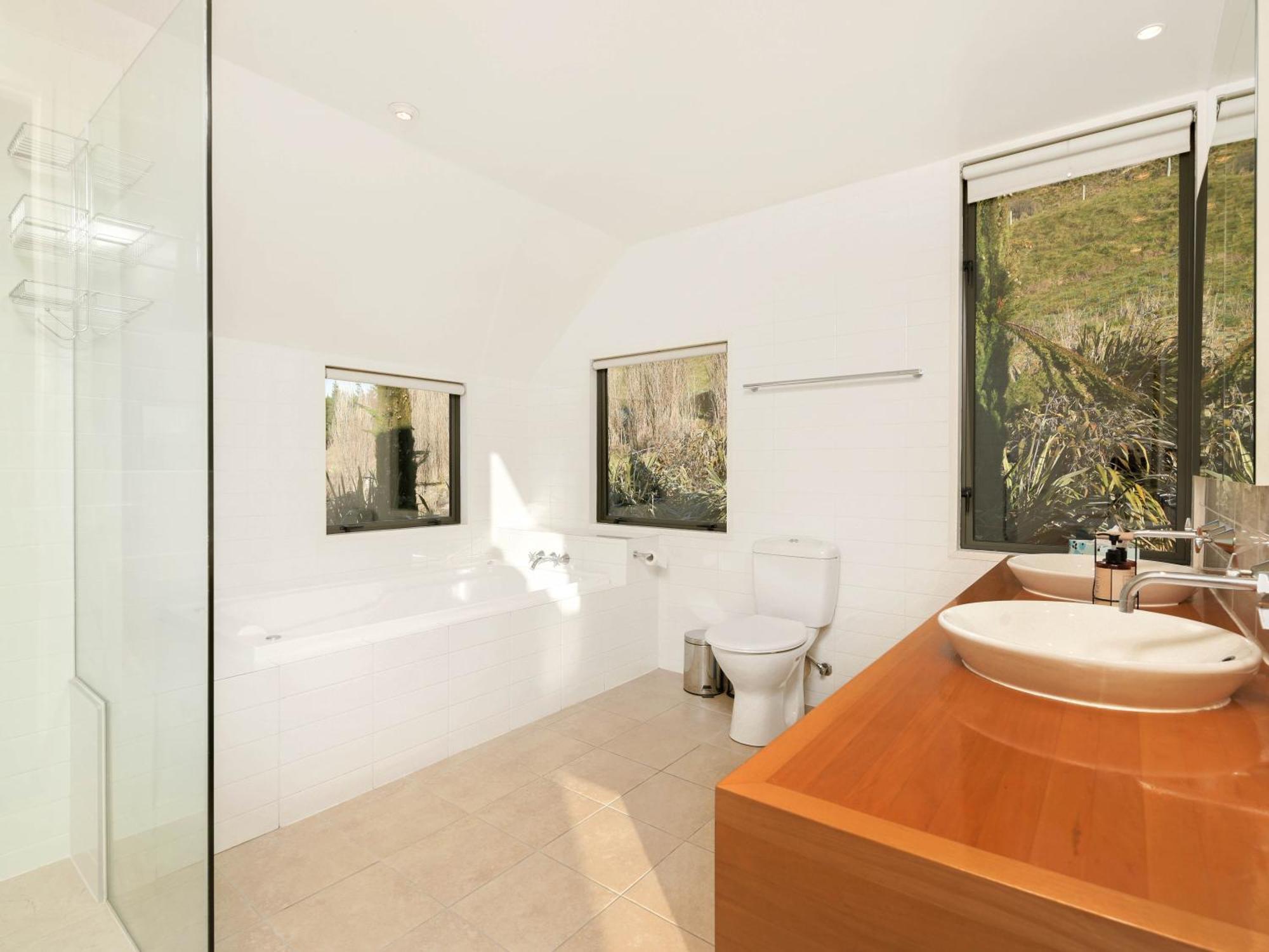 Lindmore Retreat & Spa - Luxury Family Home - Queenstown Bagian luar foto